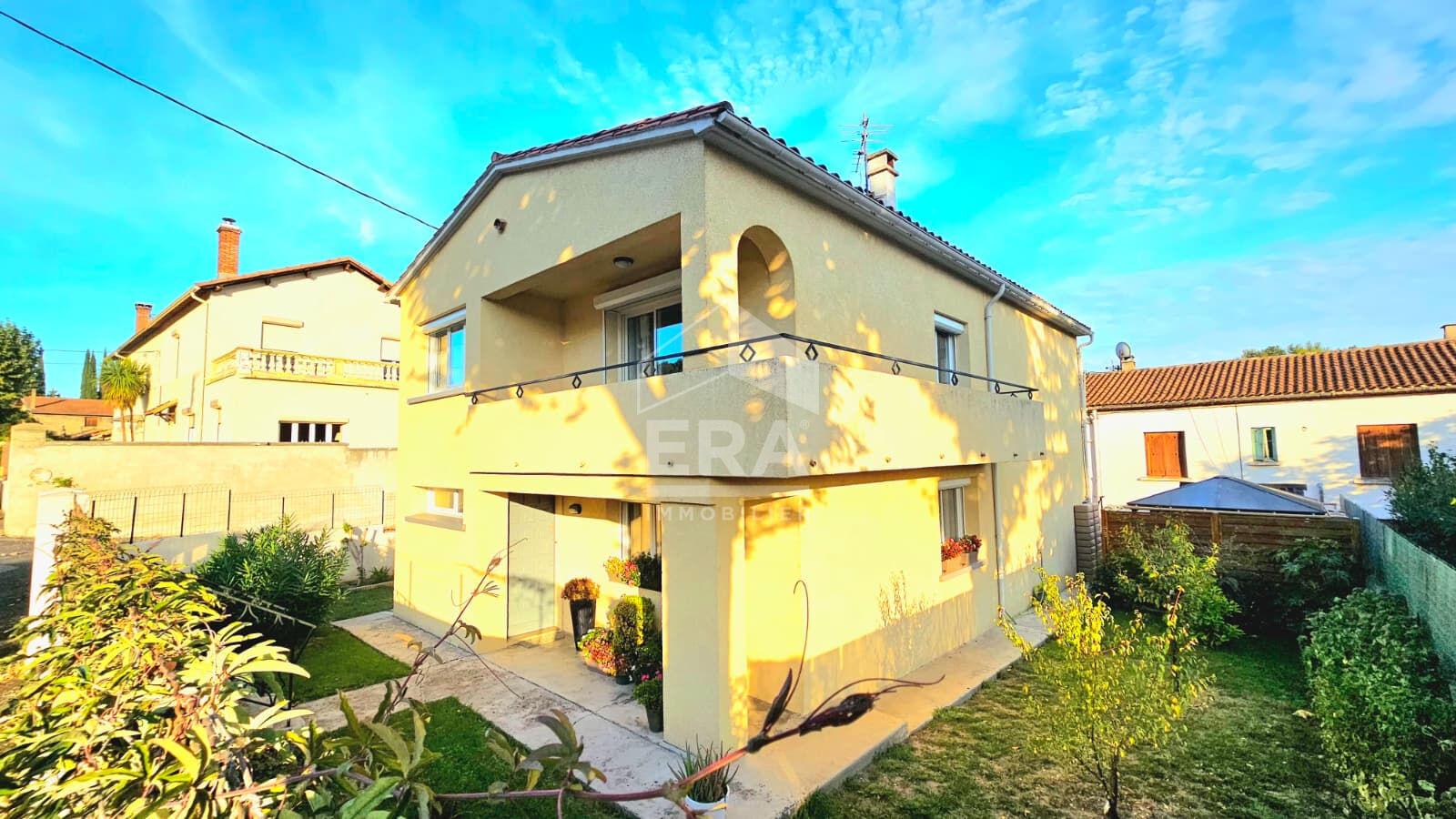 Maison à vendre à ESPÉRAZA - 4 chambres, jardin et confort moderne