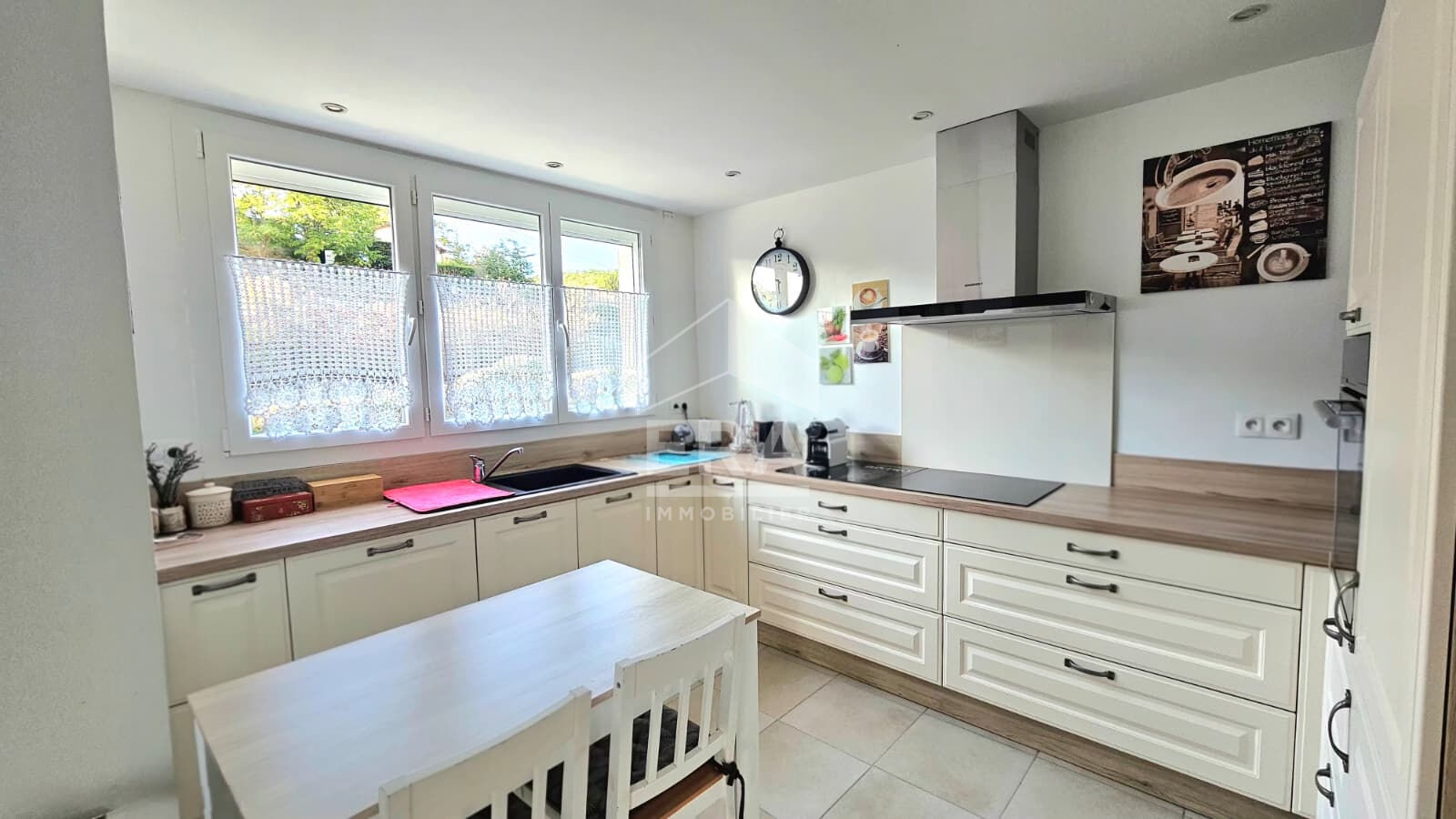 Photo Maison à vendre à ESPÉRAZA - 4 chambres, jardin et confort moderne image 5/6