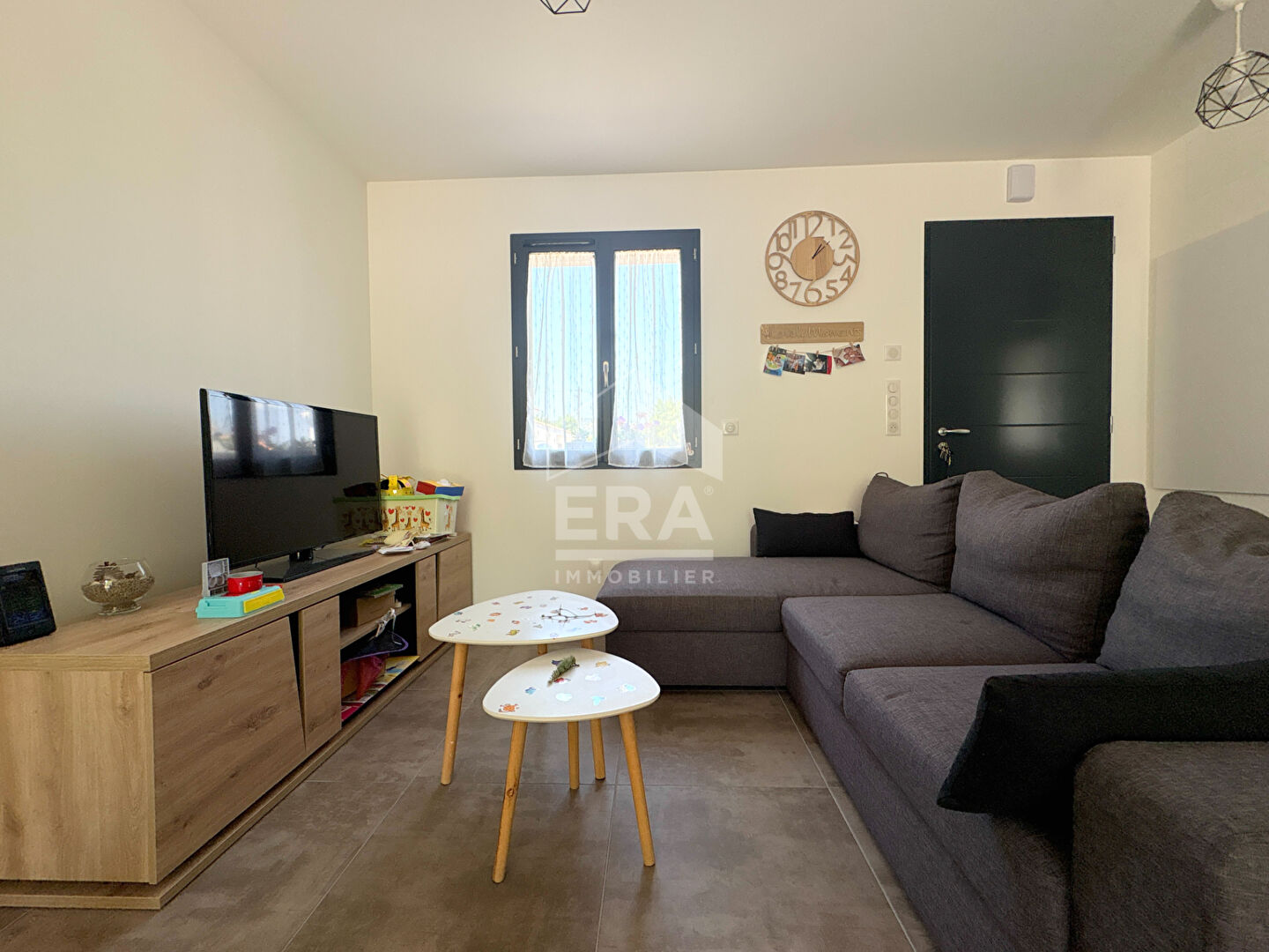 Photo À VENDRE EN CO-EXCLUSIVITE -13610 LE PUY-SAINTE-RÉPARADE MAISON TYPE 4 PIECES D'ENVIRON 75M² AVEC JARDIN ET PLACES DE STATIONNEMENT. image 4/6