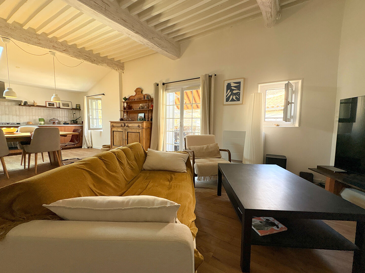 Photo A VENDRE CO EXCLUSIVITE 84240 LA MOTTE D'AIGUES MAISON DE VILLAGE TYPE 6 PIECES D'ENVIRON 151 M² AVEC BALCON ET TERRASSE COUVERTE image 3/6