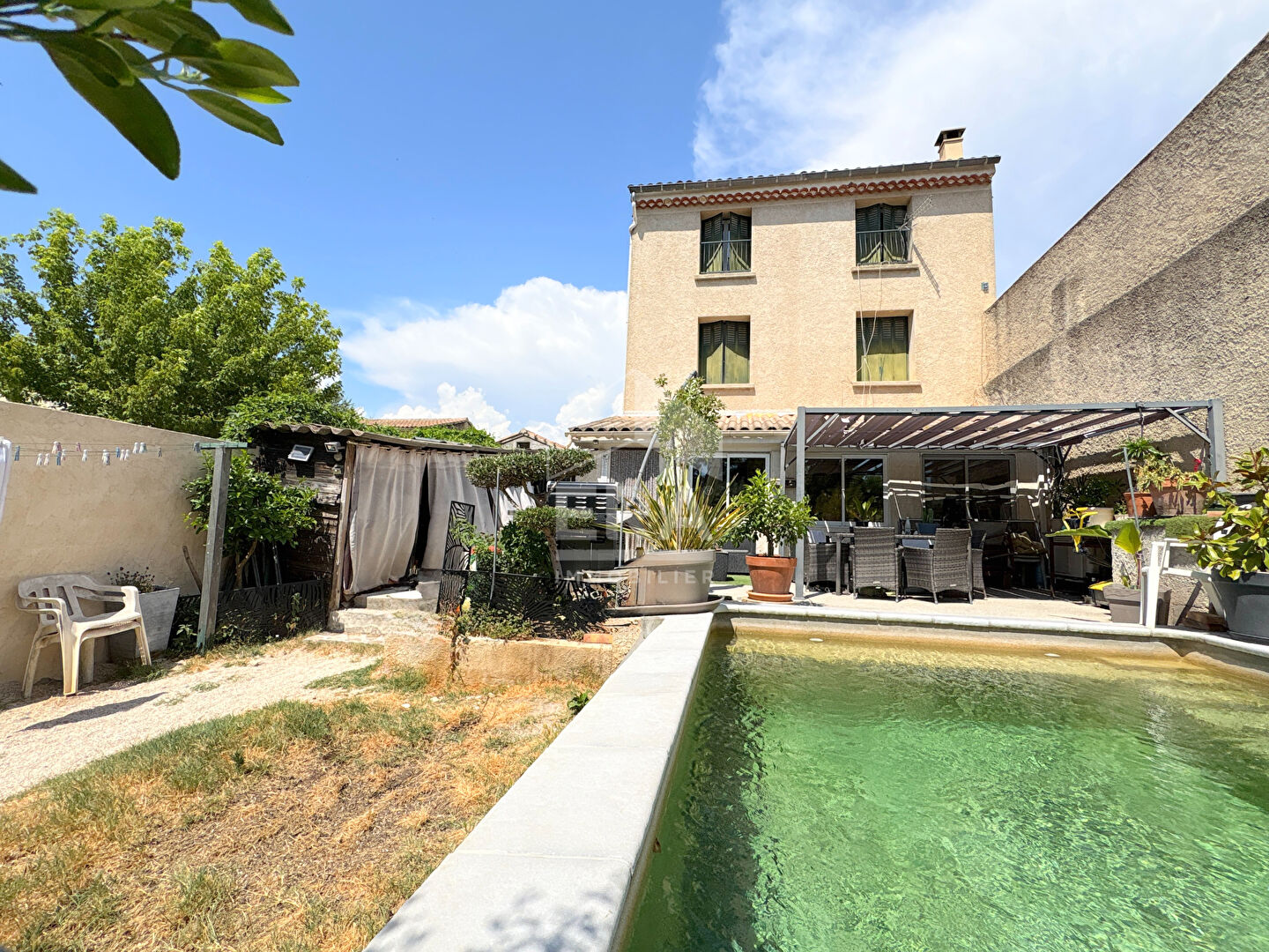 Photo A VENDRE 84530 VILLELAURE MAISON DE VILLAGE TYPE 4 PIECES D'ENVIRON 93M² AVEC JARDIN ET PISCINE image 1/6