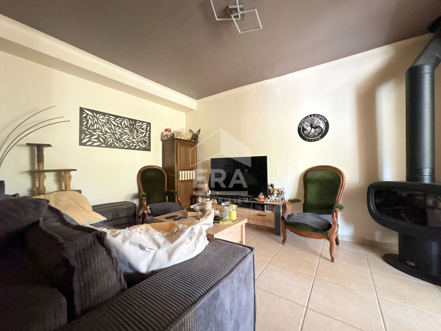 Photo A VENDRE 84530 VILLELAURE MAISON DE VILLAGE TYPE 4 PIECES D'ENVIRON 93M² AVEC JARDIN ET PISCINE image 5/6