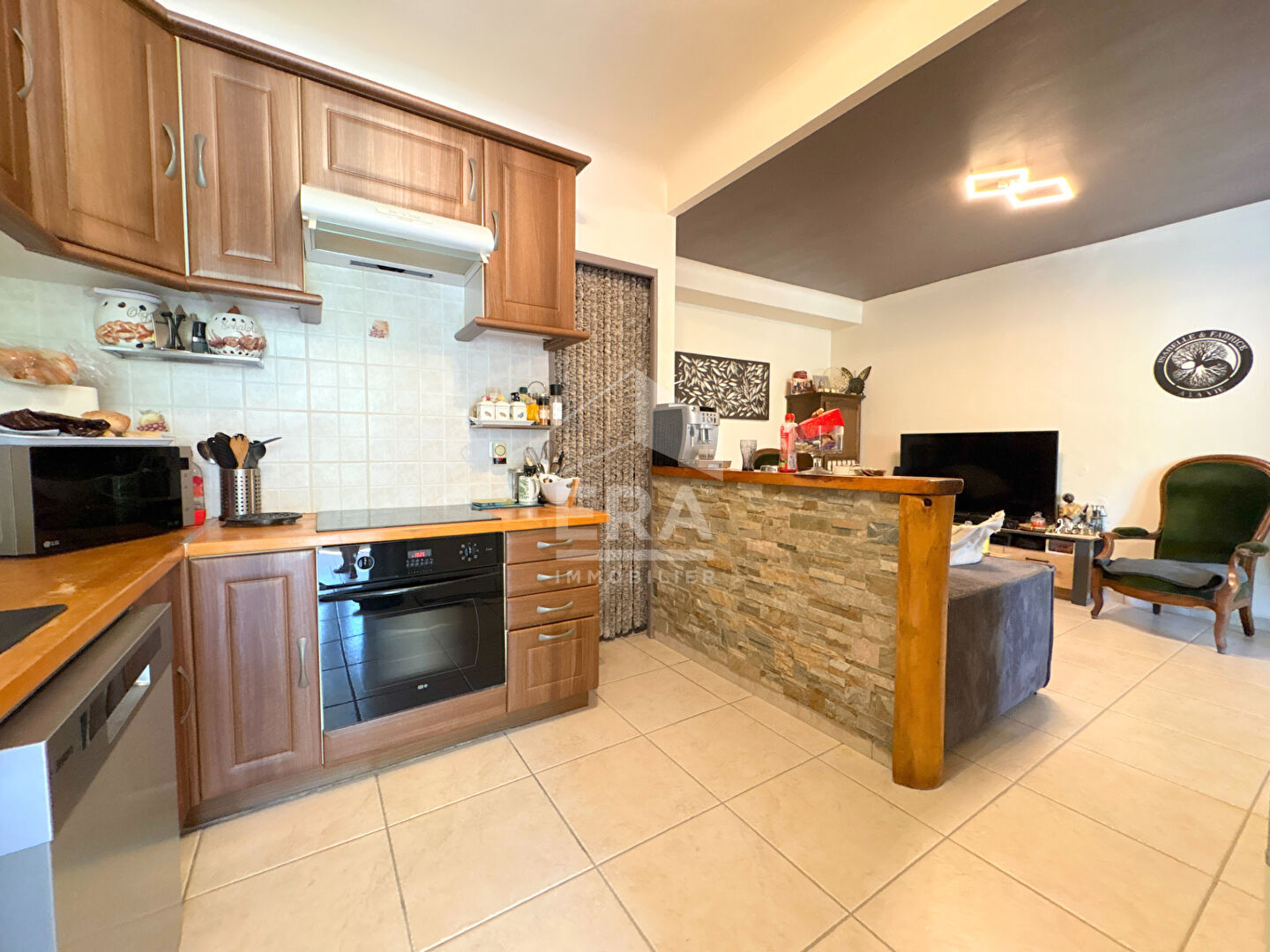 Photo A VENDRE 84530 VILLELAURE MAISON DE VILLAGE TYPE 4 PIECES D'ENVIRON 93M² AVEC JARDIN ET PISCINE image 6/6