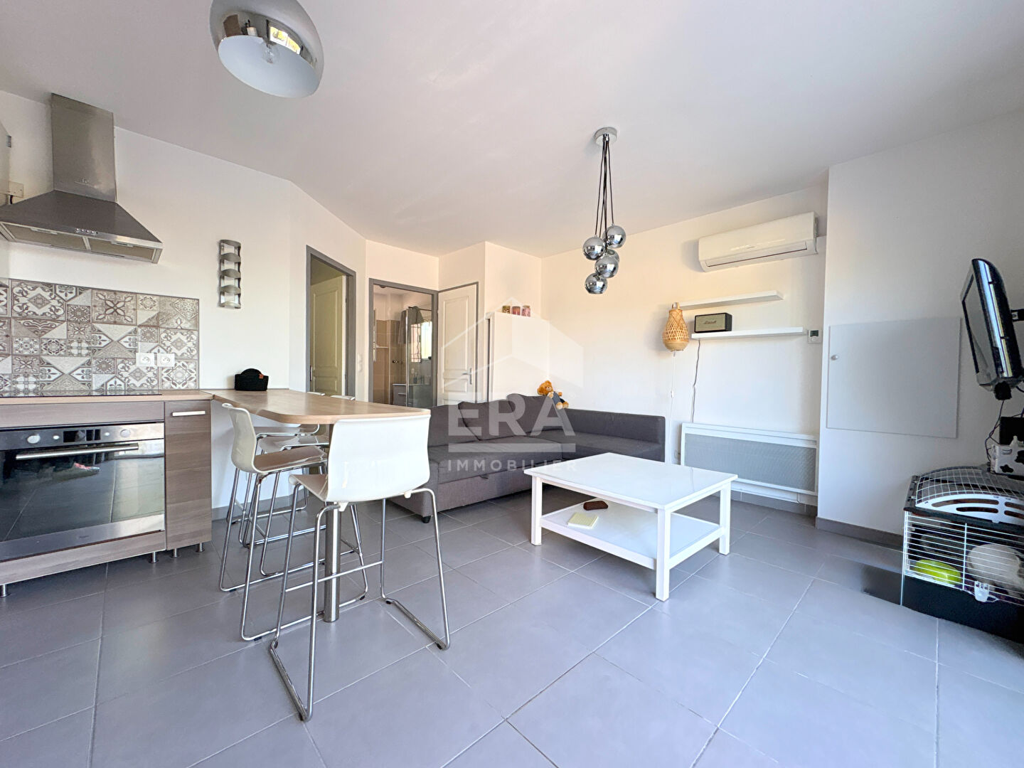 Photo A VENDRE 84120 PERTUIS APPARTEMENT TYPE 2 PIECES AVEC TERRASSE ET 1 PLACE DE STATIONNEMENT image 2/6