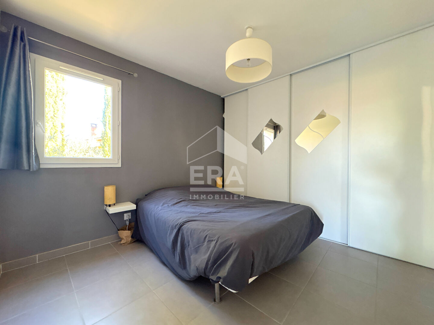 Photo A VENDRE 84120 PERTUIS APPARTEMENT TYPE 2 PIECES AVEC TERRASSE ET 1 PLACE DE STATIONNEMENT image 6/6