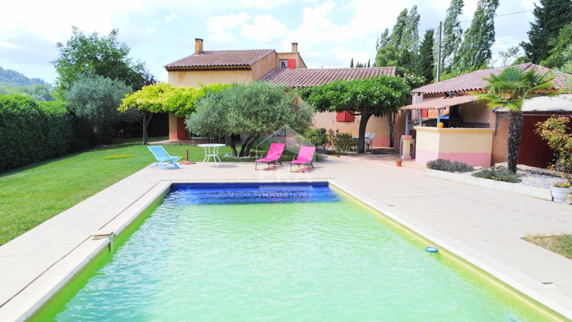 Photo A VENDRE 84240 LA TOUR D'AIGUES MAISON 5 PIECES D'ENVIRON 125M² AVEC PISCINE, GARAGE ET JARDIN DE 1648M² image 3/5