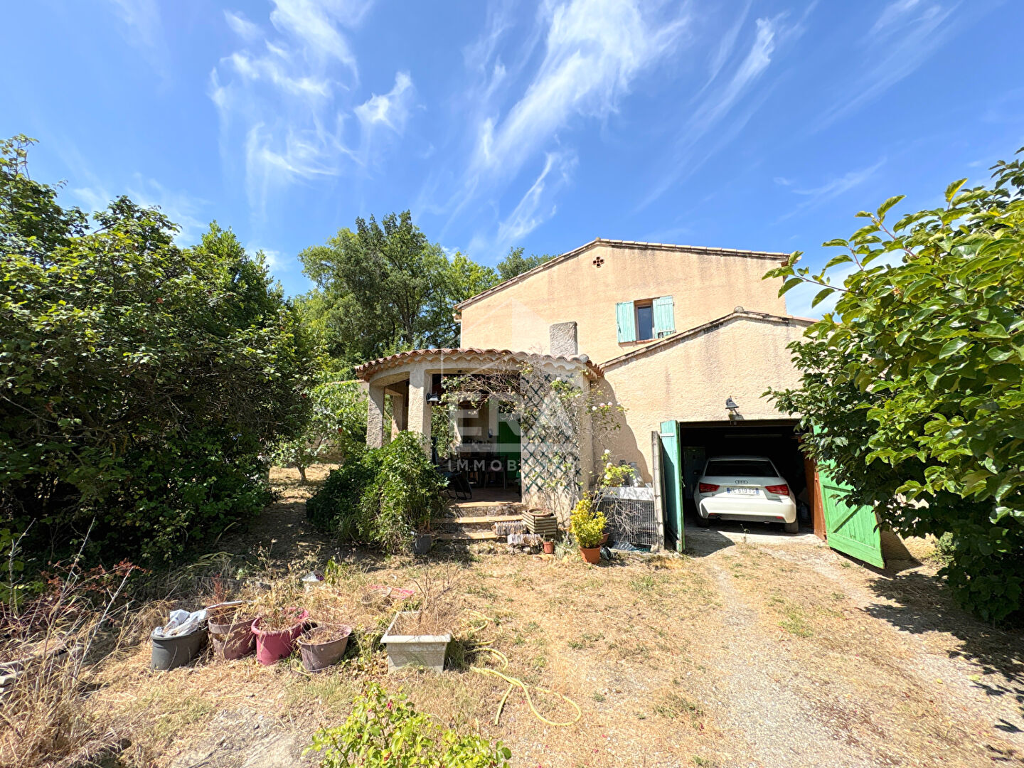 Photo A VENDRE 13610 LE PUY SAINTE REPARADE MAISON 5 PIECES D'ENVIRON 129 M² AVEC JARDIN ET GARAGE. image 2/6