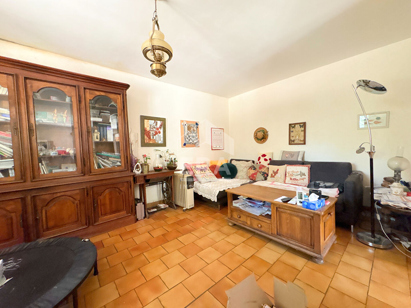 Photo A VENDRE 13610 LE PUY SAINTE REPARADE MAISON 5 PIECES D'ENVIRON 129 M² AVEC JARDIN ET GARAGE. image 5/6