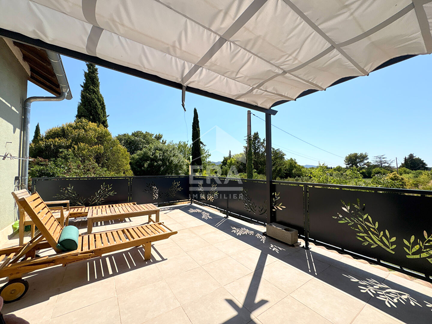 Photo A VENDRE 84160 CADENET MAISON DE VILLAGE TYPE 4 PIECES D'ENVIRON 116M²  ( 99M² HABITABLE ET VERANDA DE 17M² ) AVEC GARAGES ET JARDIN image 5/6