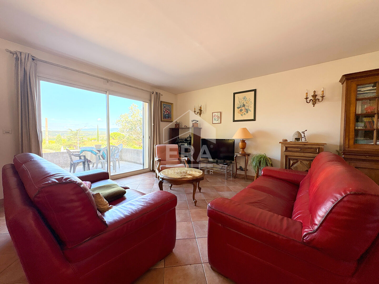 Photo A VENDRE 84120 PERTUIS MAISON PLAIN PIED TYPE 5 PIECES D'ENVIRON 118M² AVEC GARAGE ET JARDIN image 4/6