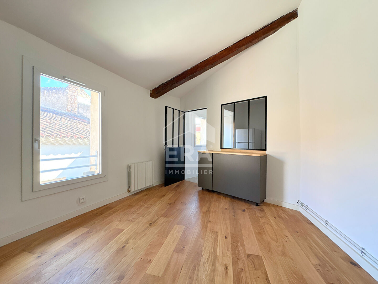 A VENDRE 84120 PERTUIS APPARTEMENT DUPLEX DE TYPE 3 PIECES D'ENVIRON 52M² AVEC TERRASSE.