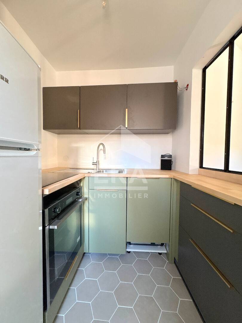 Photo A VENDRE 84120 PERTUIS APPARTEMENT DUPLEX DE TYPE 3 PIECES D'ENVIRON 52M² AVEC TERRASSE. image 3/6