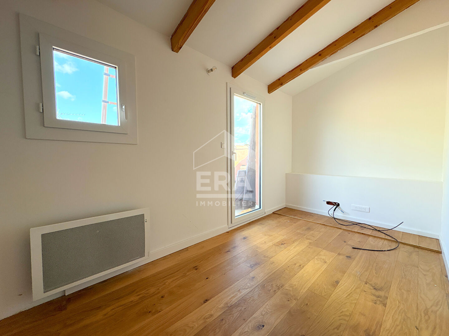 Photo A VENDRE 84120 PERTUIS APPARTEMENT DUPLEX DE TYPE 3 PIECES D'ENVIRON 52M² AVEC TERRASSE. image 5/6