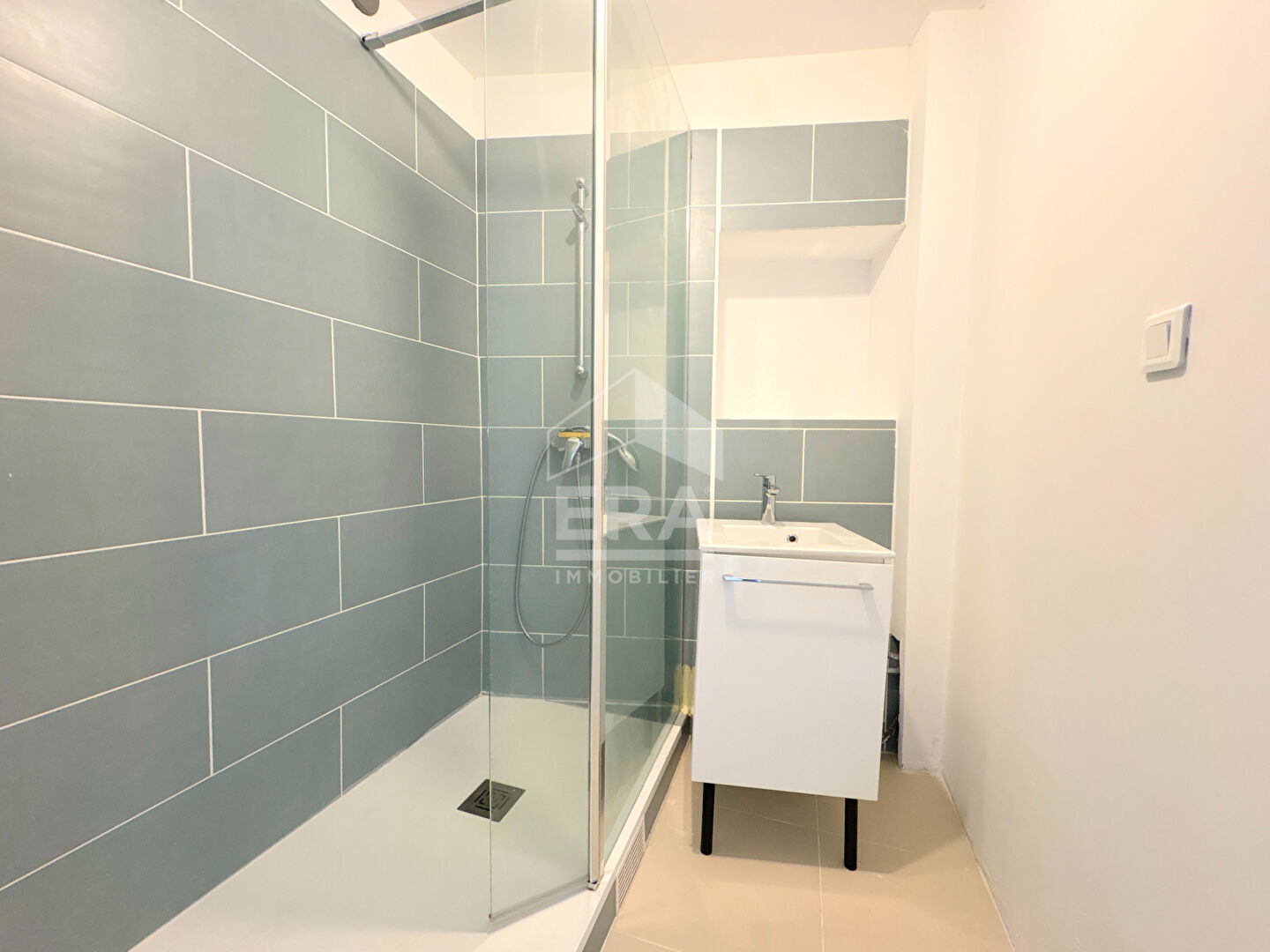 Photo A VENDRE 84120 PERTUIS APPARTEMENT DUPLEX DE TYPE 3 PIECES D'ENVIRON 52M² AVEC TERRASSE. image 6/6