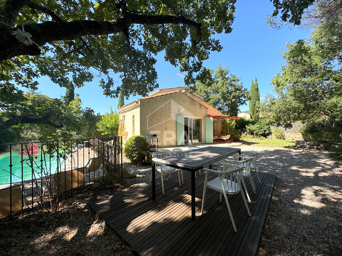 Photo A VENDRE 84160 LOURMARIN MAISON TYPE 6 PIECES D'ENVIRON 132M² AVEC JARDIN, GARAGE ET PISCINE image 2/6