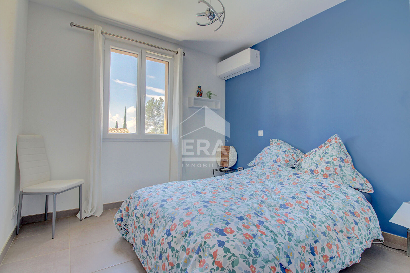 Photo A VENDRE 84530 VILLELAURE MAISON TYPE 4 PIECES D'ENVIRON 78M² AVEC JARDIN, PISCINE ET STATIONNEMENT. image 6/6