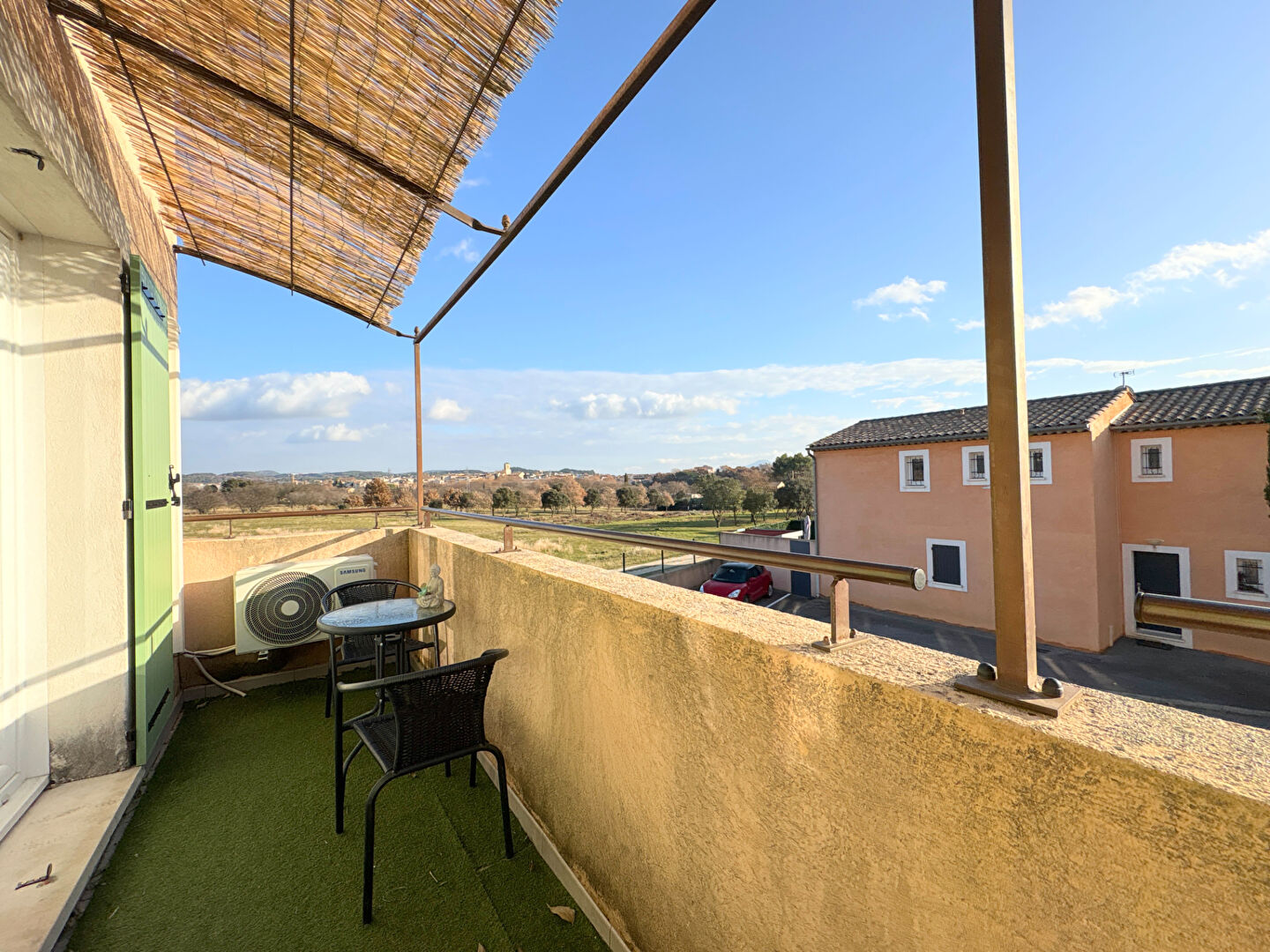 Photo A VENDRE 84120 PERTUIS APPARTEMENT DUPLEX TYPE 4 PIECES D'ENVIRON 66 M² LOI CARREZ  (98M² AU SOL) AVEC BALCON ET STATIONNEMENT image 5/6