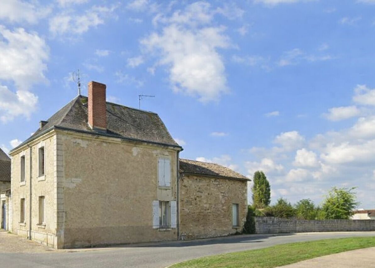 MAISON DE VILLAGE
