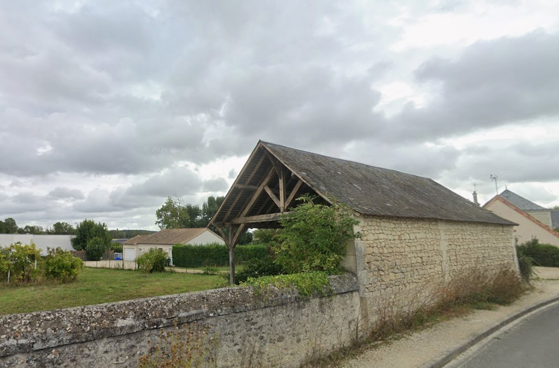 GRANGE AVEC TERRAIN CONSTRUCTIBLE