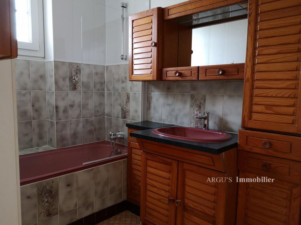 Photo A Louer Maison Secteur Lizant image 5/6