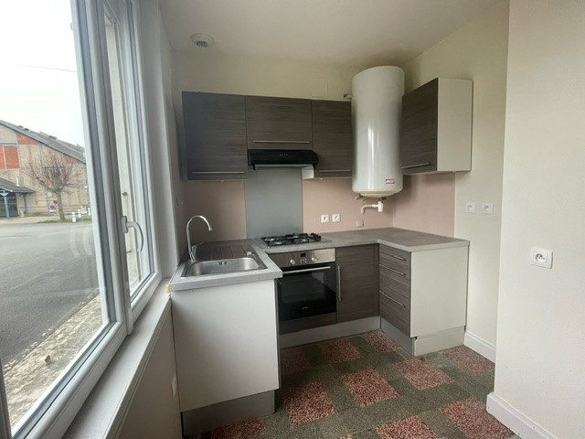 Photo Maison à Louer à Chaunay image 2/6