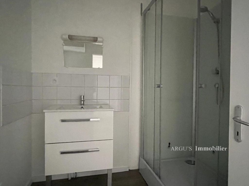 Photo Appartement à Louer Civray image 4/5