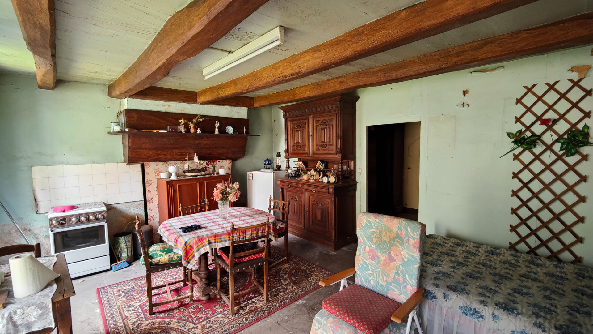 Photo Maison à rénover sur la commune de Chatain image 3/6