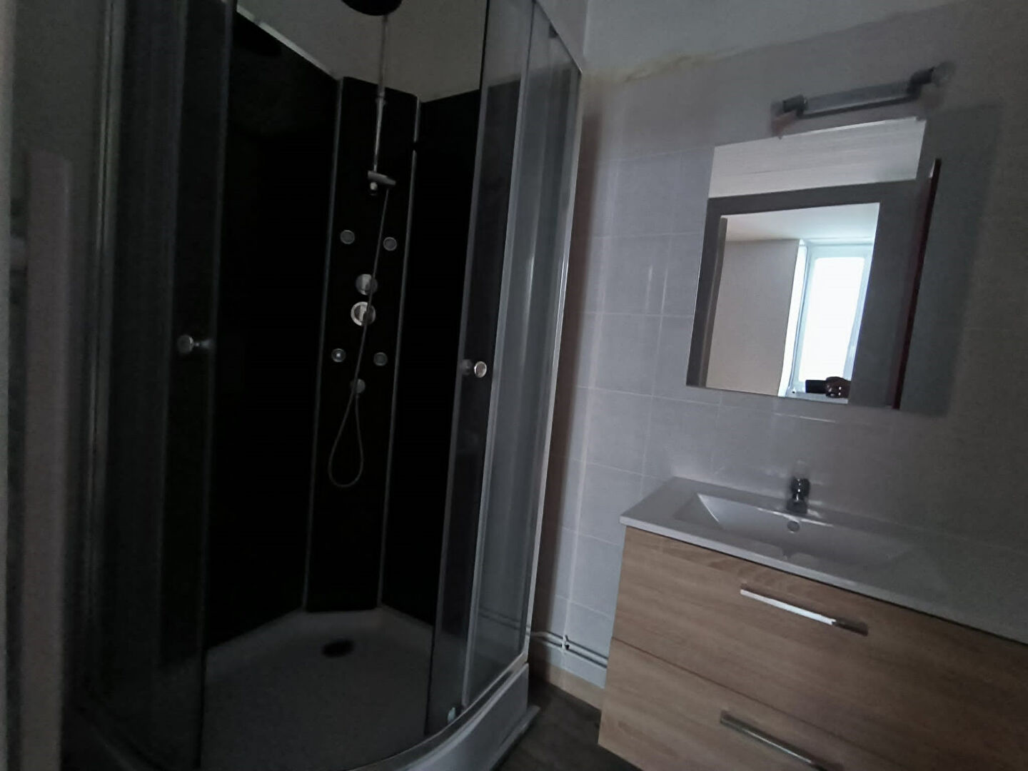 Photo Studio à louer CIVRAY image 4/4