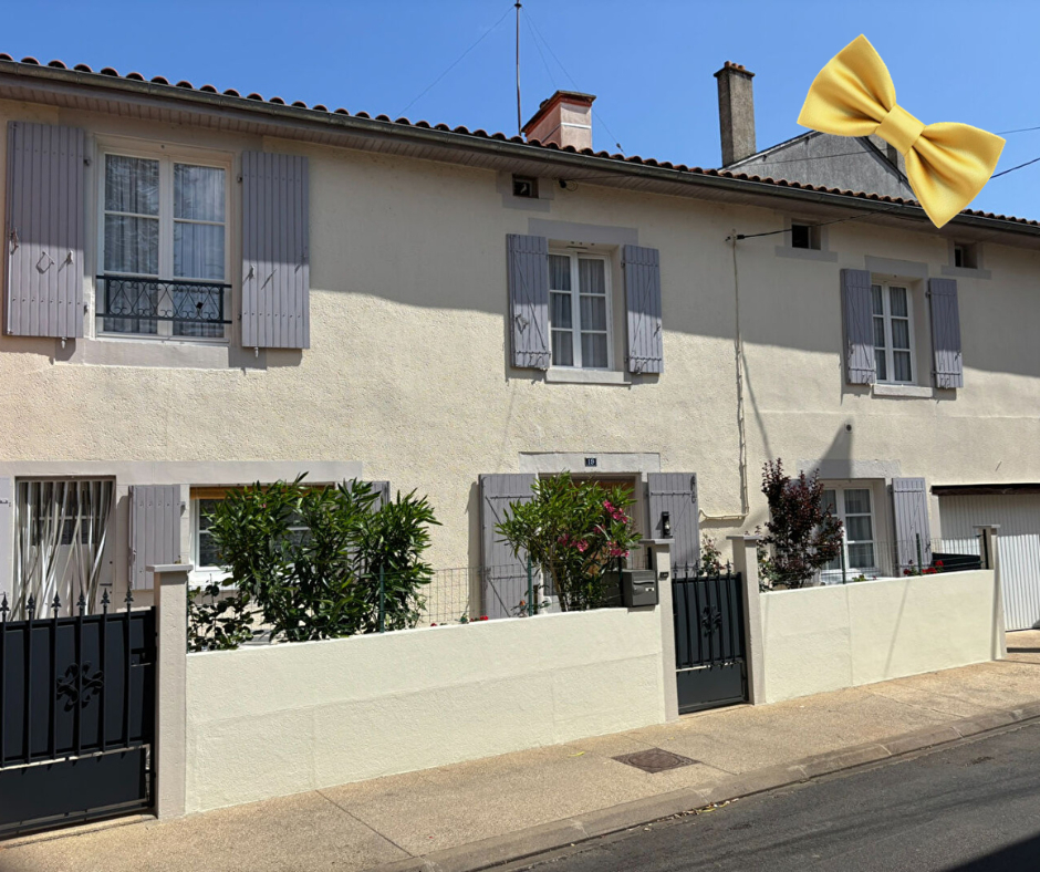 Photo Maison Civray image 1/6