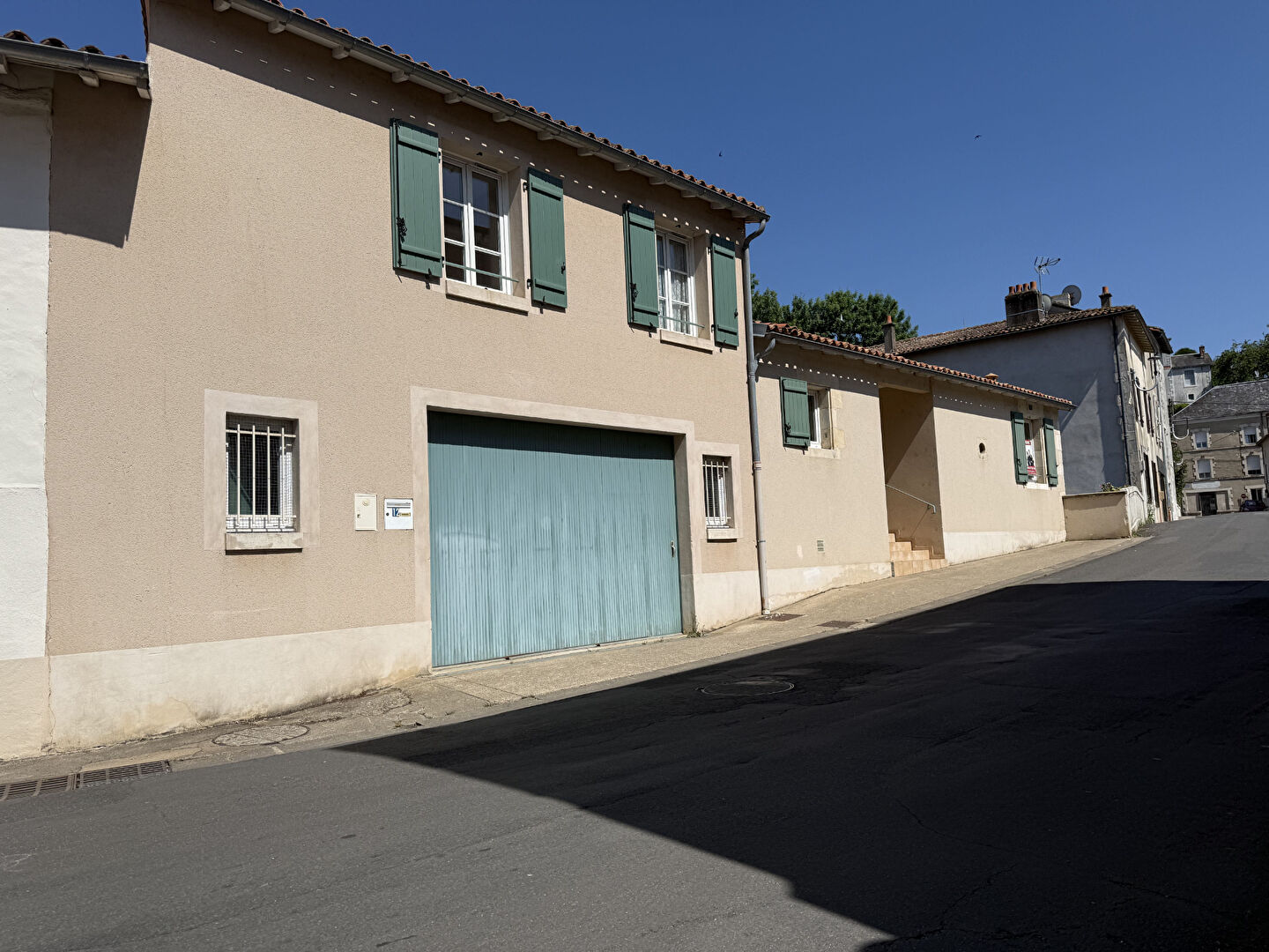 Photo Maison de ville Civray image 1/6