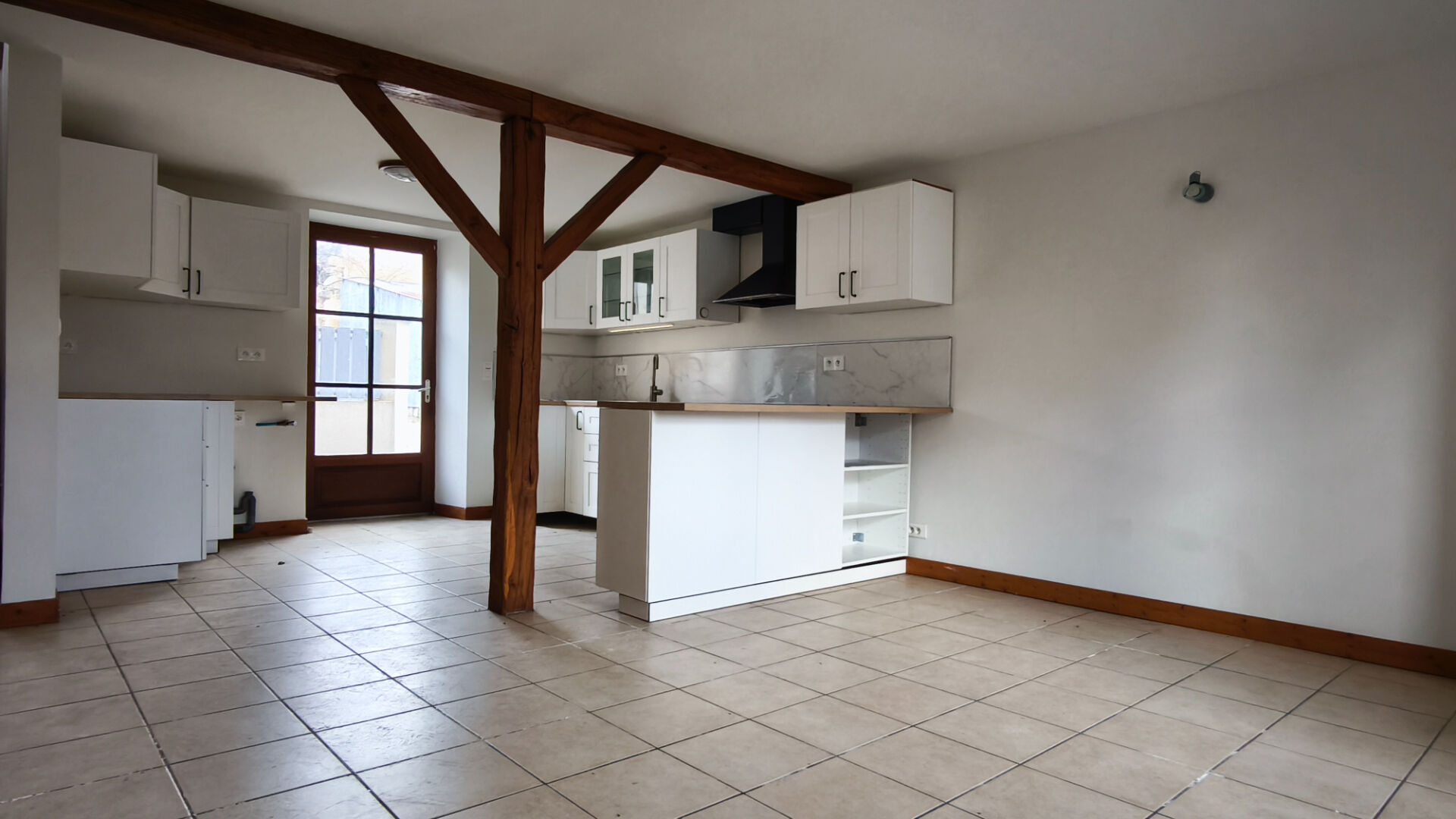 Photo Maisons Romagne 9 pièce(s) 209 m2 image 2/6