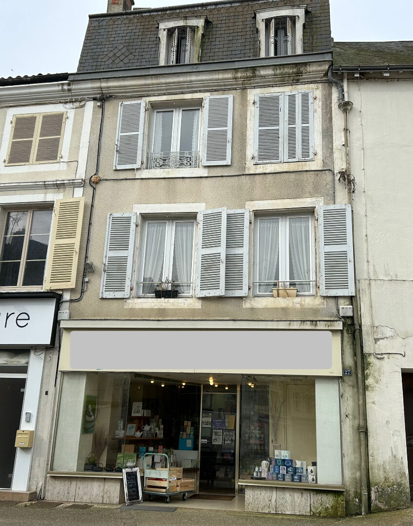 Immeuble de rapport Civray 8 pièce(s)