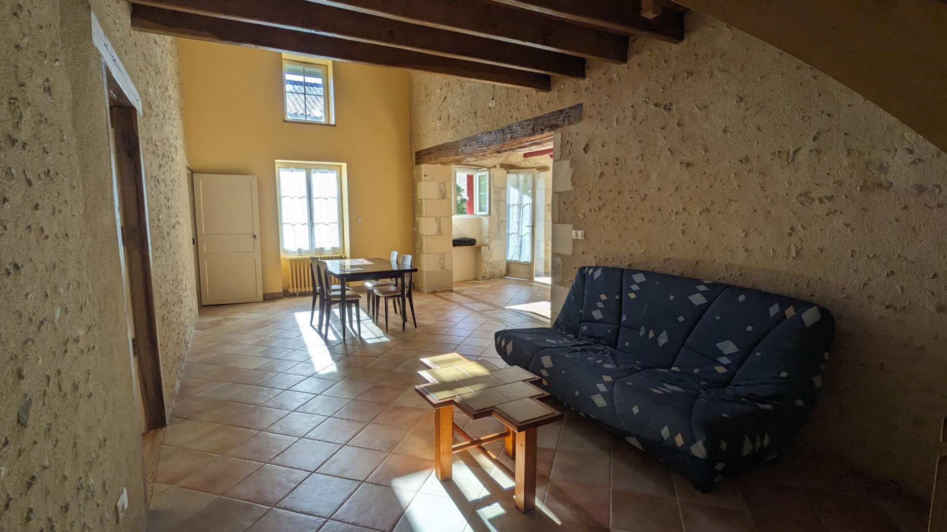 Photo Corps de ferme rénové et maison à rénover - La Chapelle Baton image 3/6