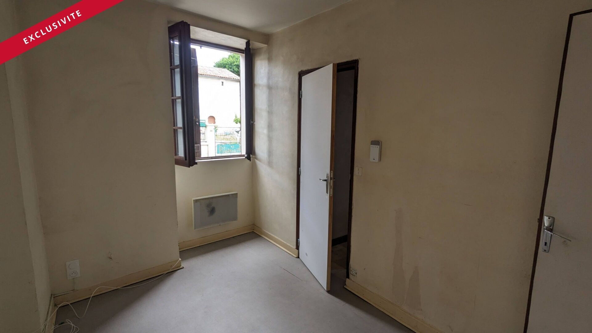 Photo Grande maison de bourg - Saint Romain image 5/6