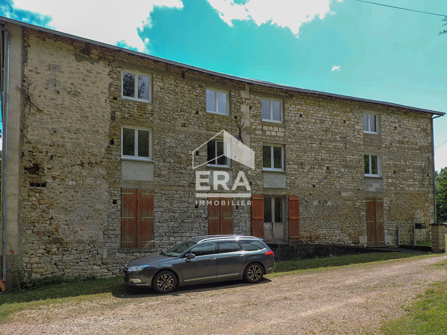 Photo Moulin 558 m² - 3 salles de réception, île 3000m² image 2/6