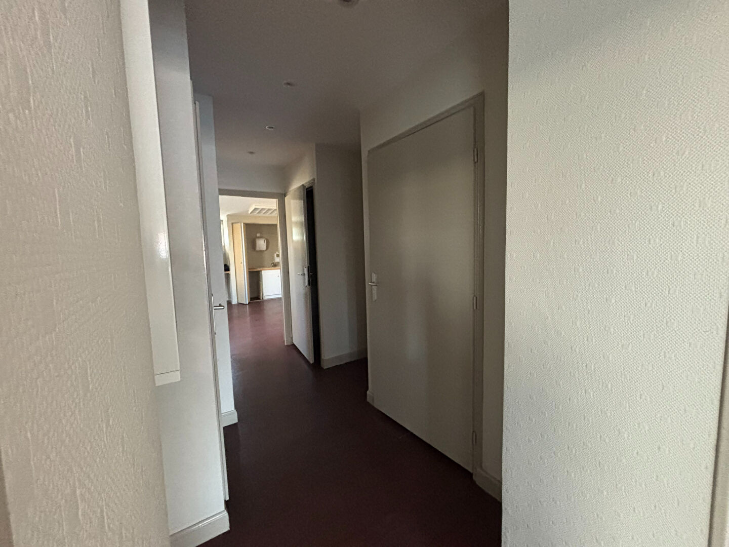 Photo Local commercial image 5/5