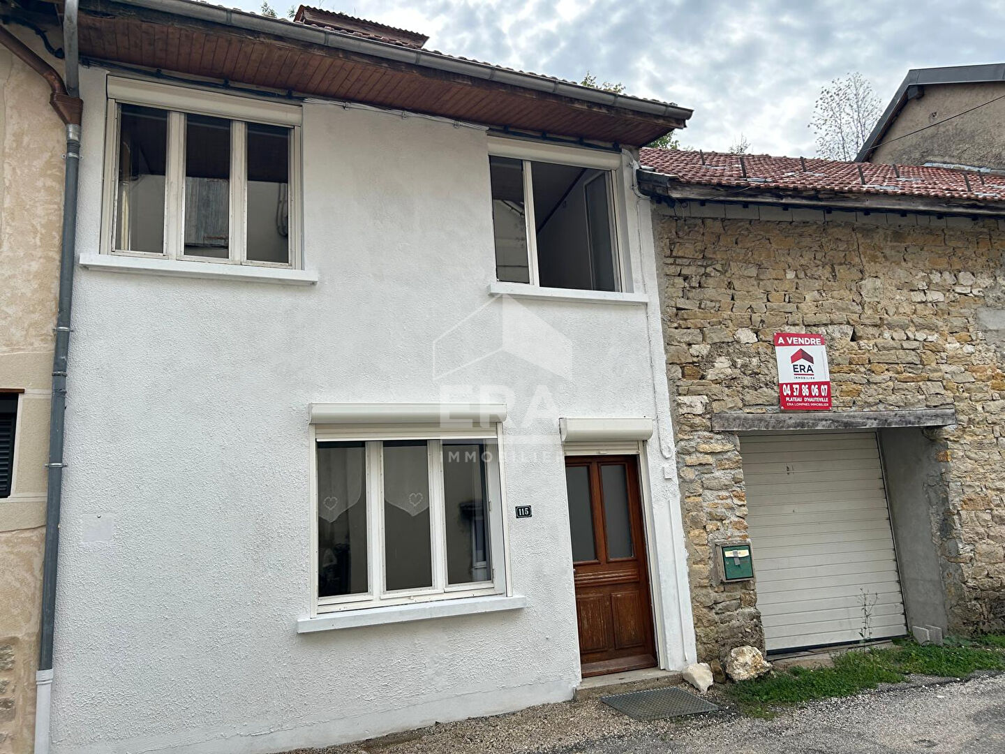 Maison de village Brénod 3 pièce(s)