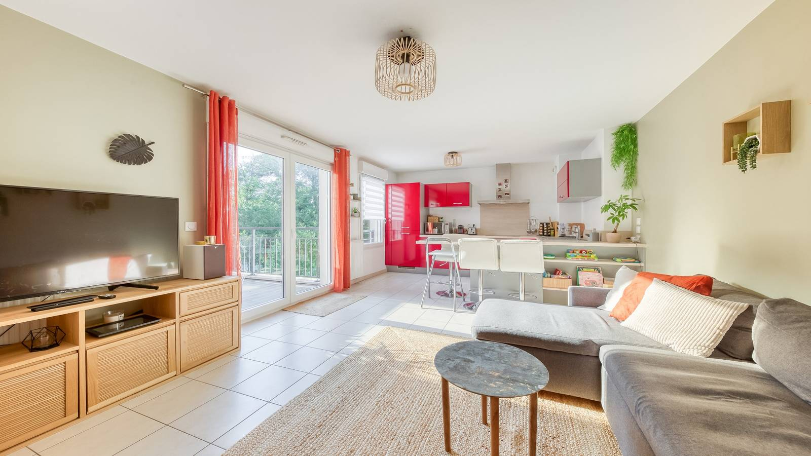 Photo A vendre château de Malnoue, très beau 2 pièces avec terrasse, cave et parking ! image 4/6