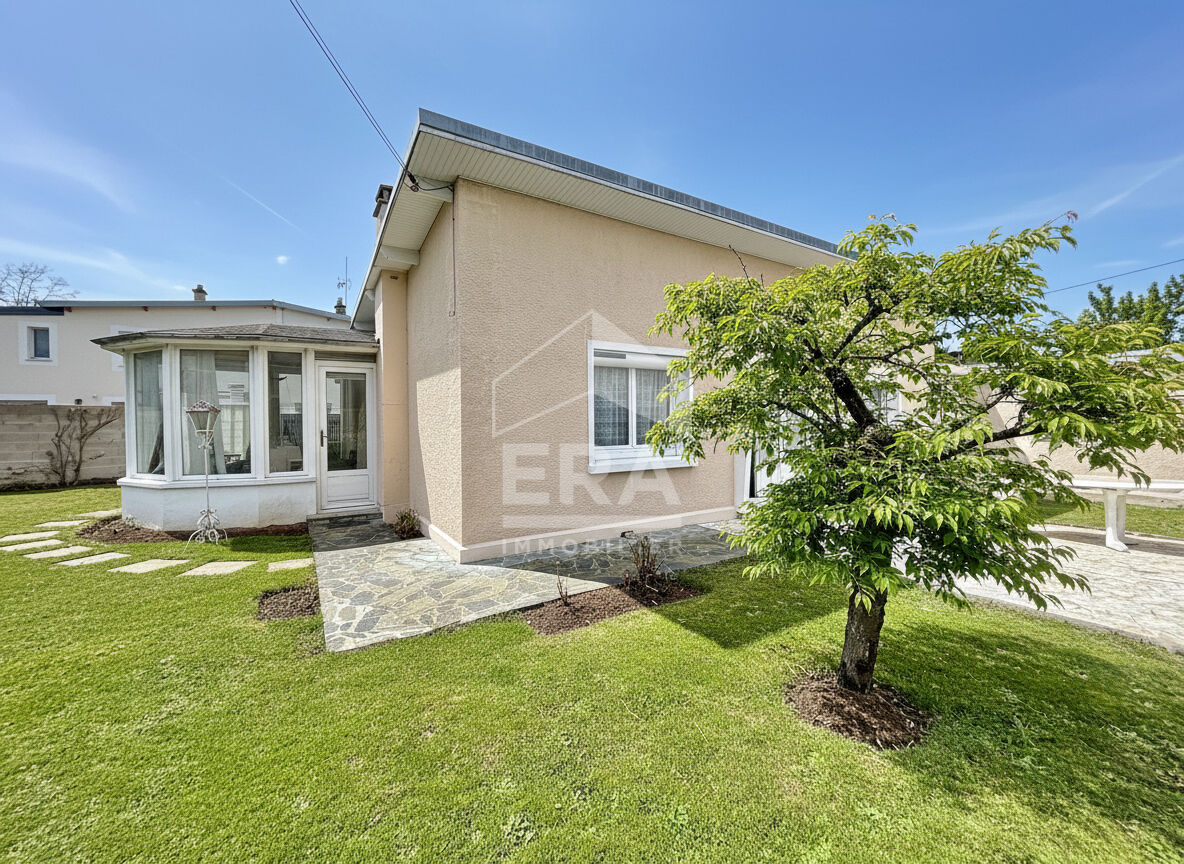 Photo Maison de plain pied avec dépendance et garage ! image 2/6