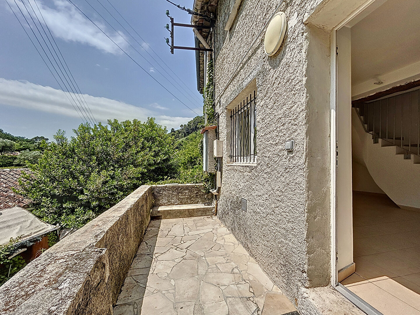 Appartement duplex 3 pièces de 65 m² là a Trrinité