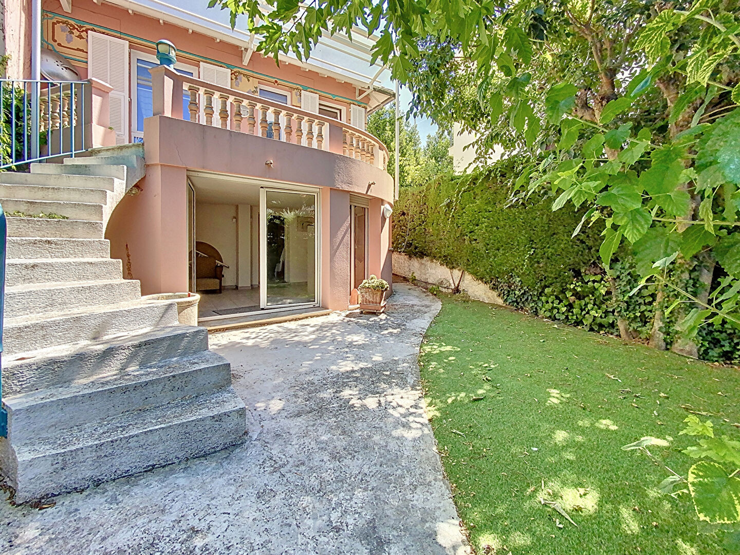 Photo Maison niçoise et jardin image 2/6