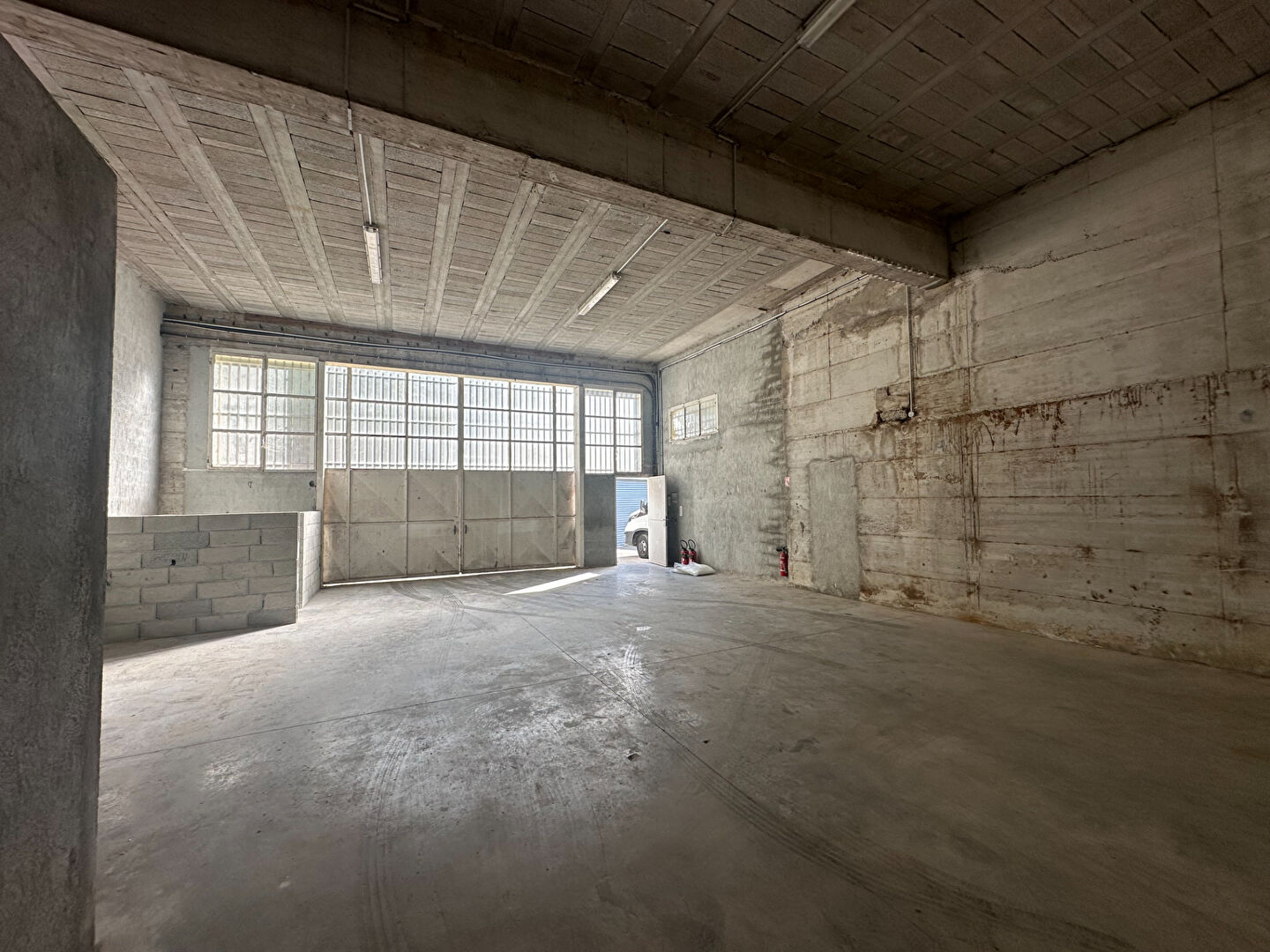 Photo Entrepôt 104m² Nice Est image 2/6