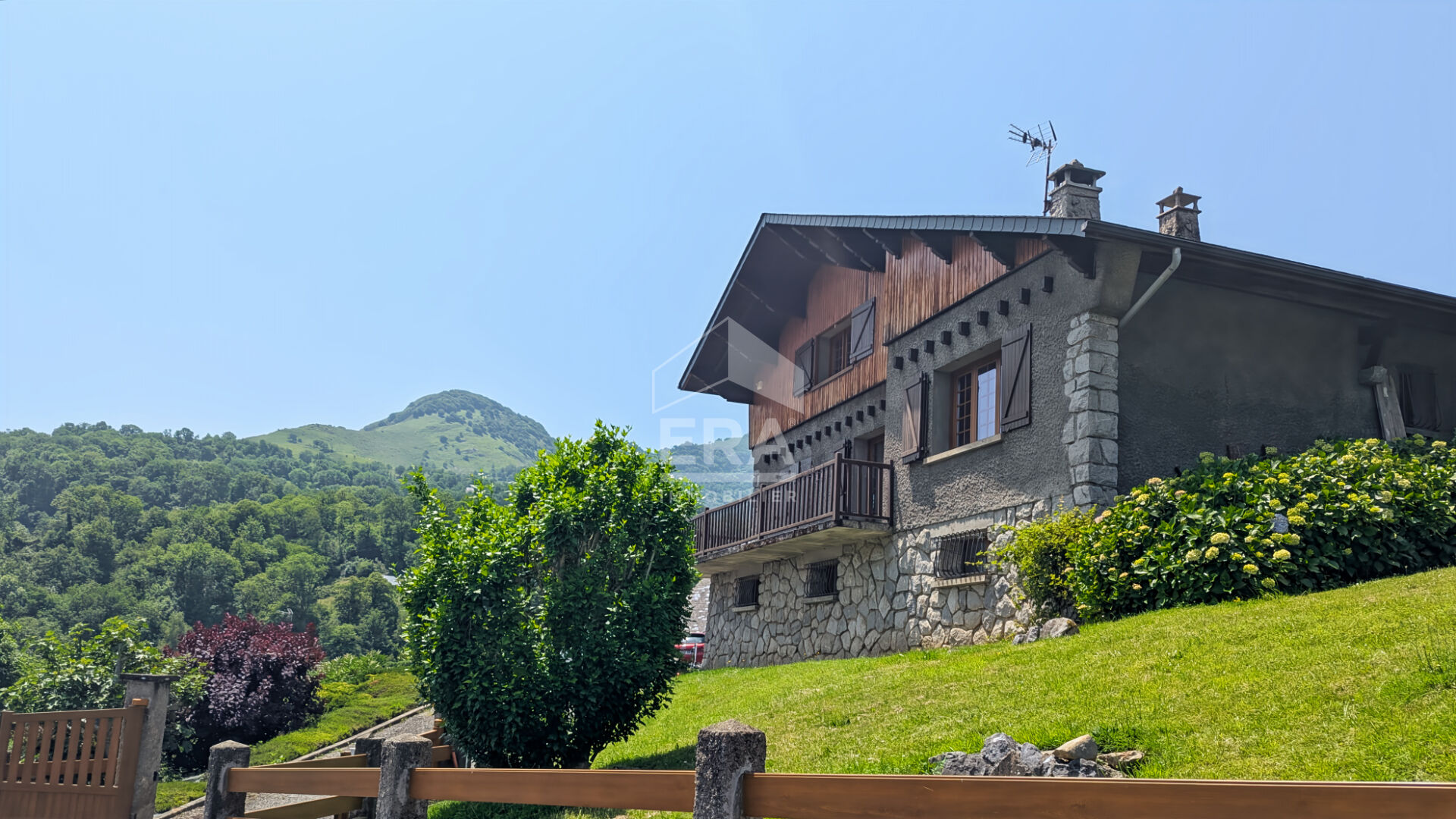 Vente Maison de caractère 9 pièces Aspin En Lavedan