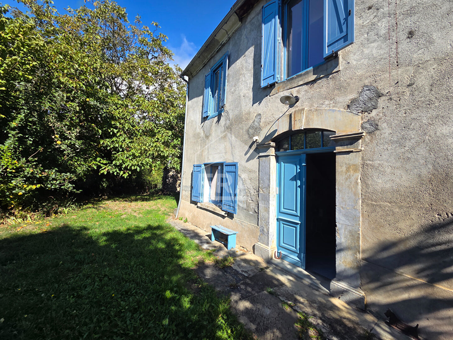 Photo Maison bigourdane avec grange et vue panoramique sur les montagnes image 4/6