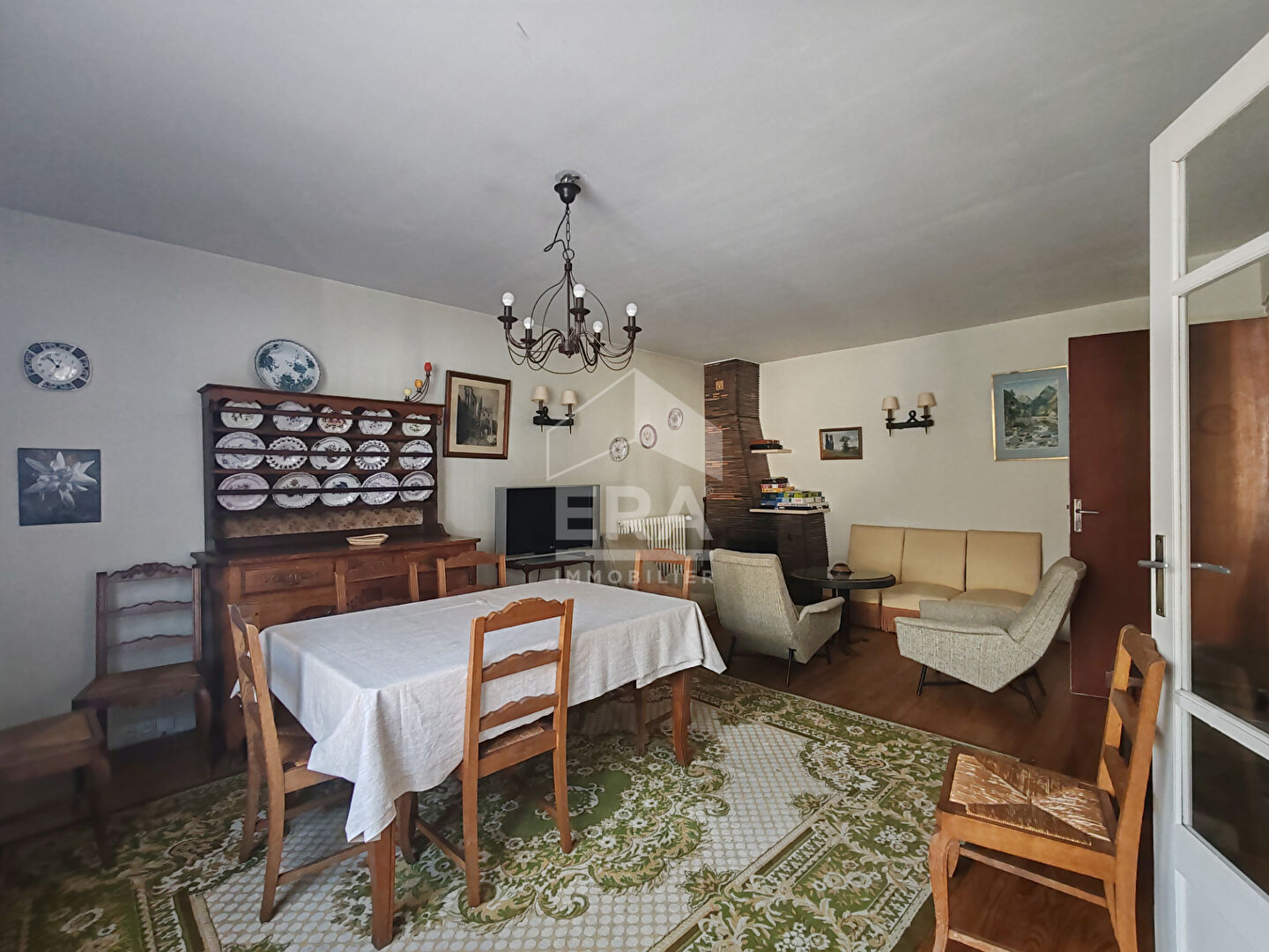 Photo Maison spacieuse à vendre à Cauterets - 5 chambres et jardin! image 4/6