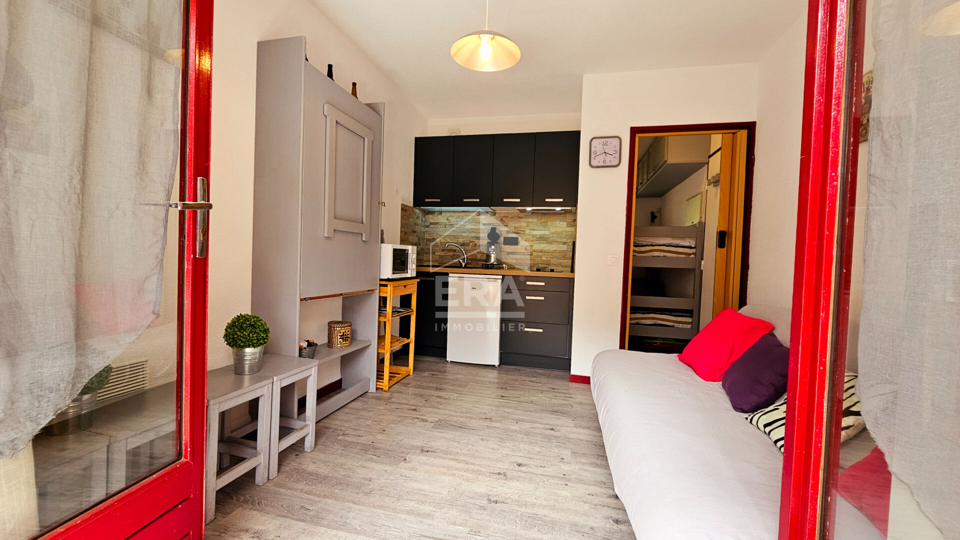 Photo Studio cabine Luz Saint Sauveur image 2/6