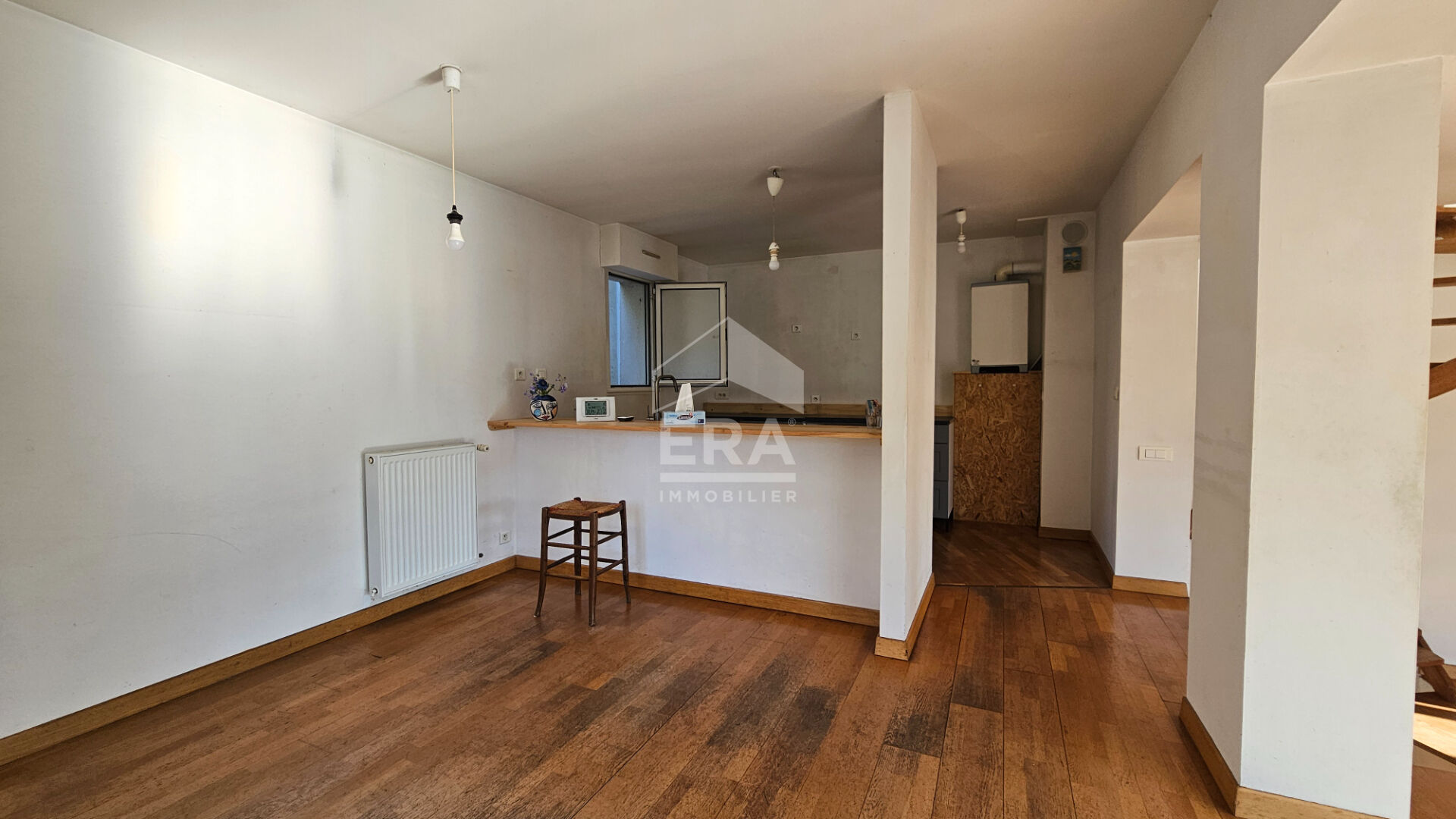 Photo Maison d'artiste avec vue surplombant Lourdes et son château image 5/6