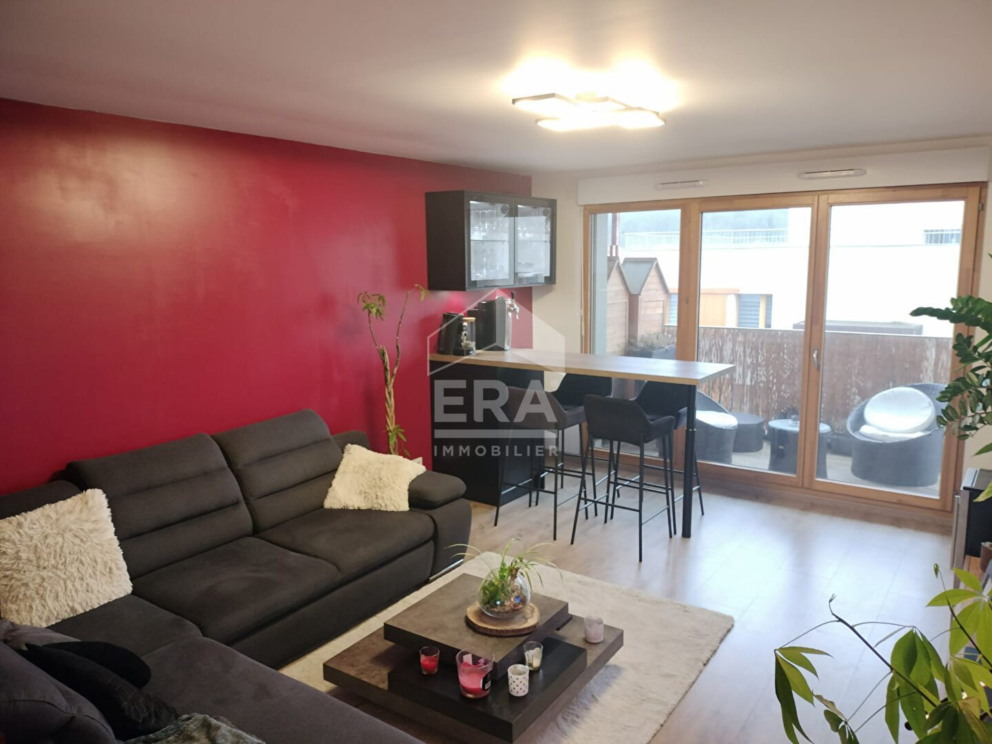 Appartement récent  de 3 pièces, meublé à Menucourt, parking couvert, proche Cergy