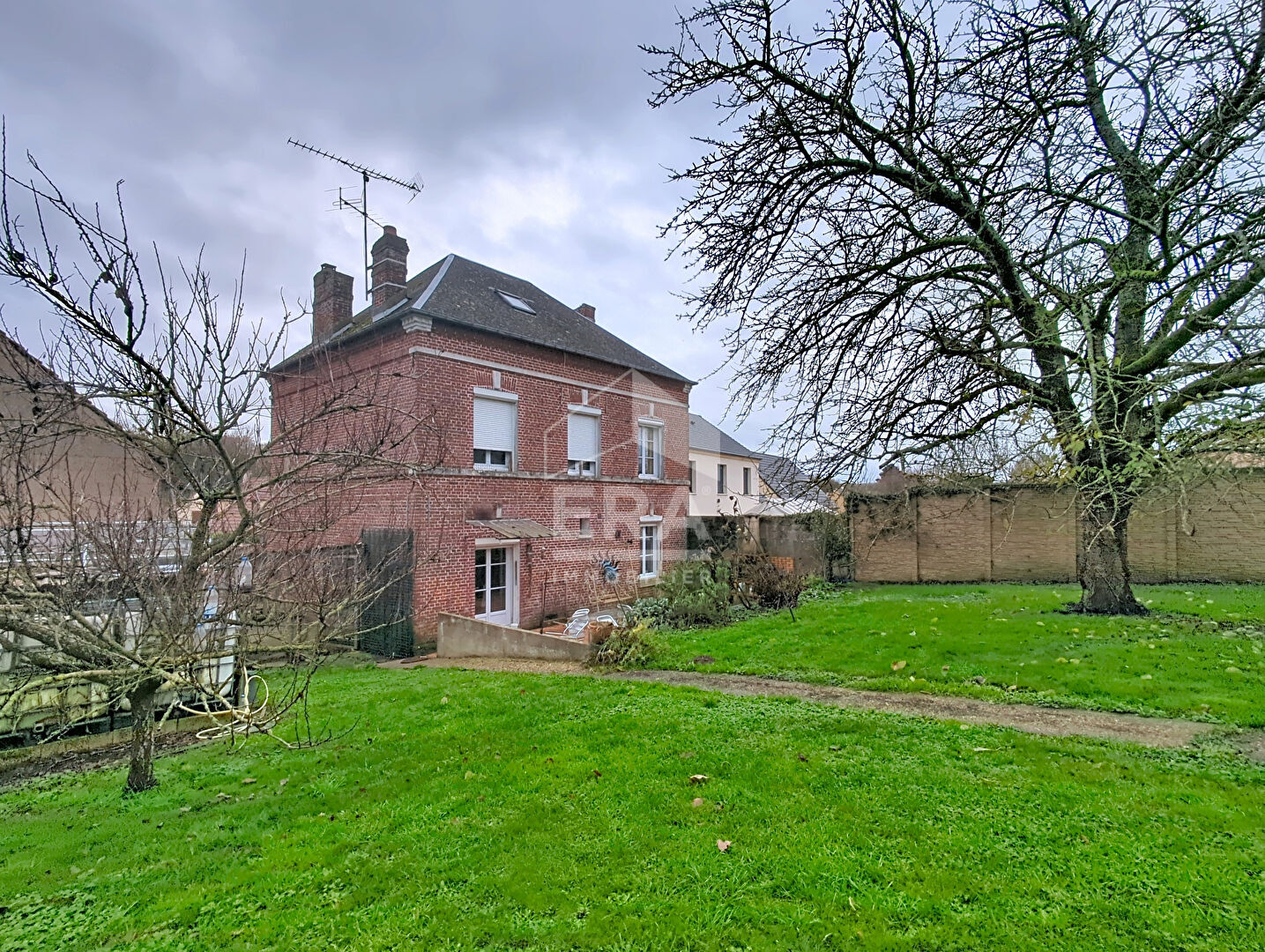 Maison de charme à Esches (60) 140m²  Terrain 1085 m²