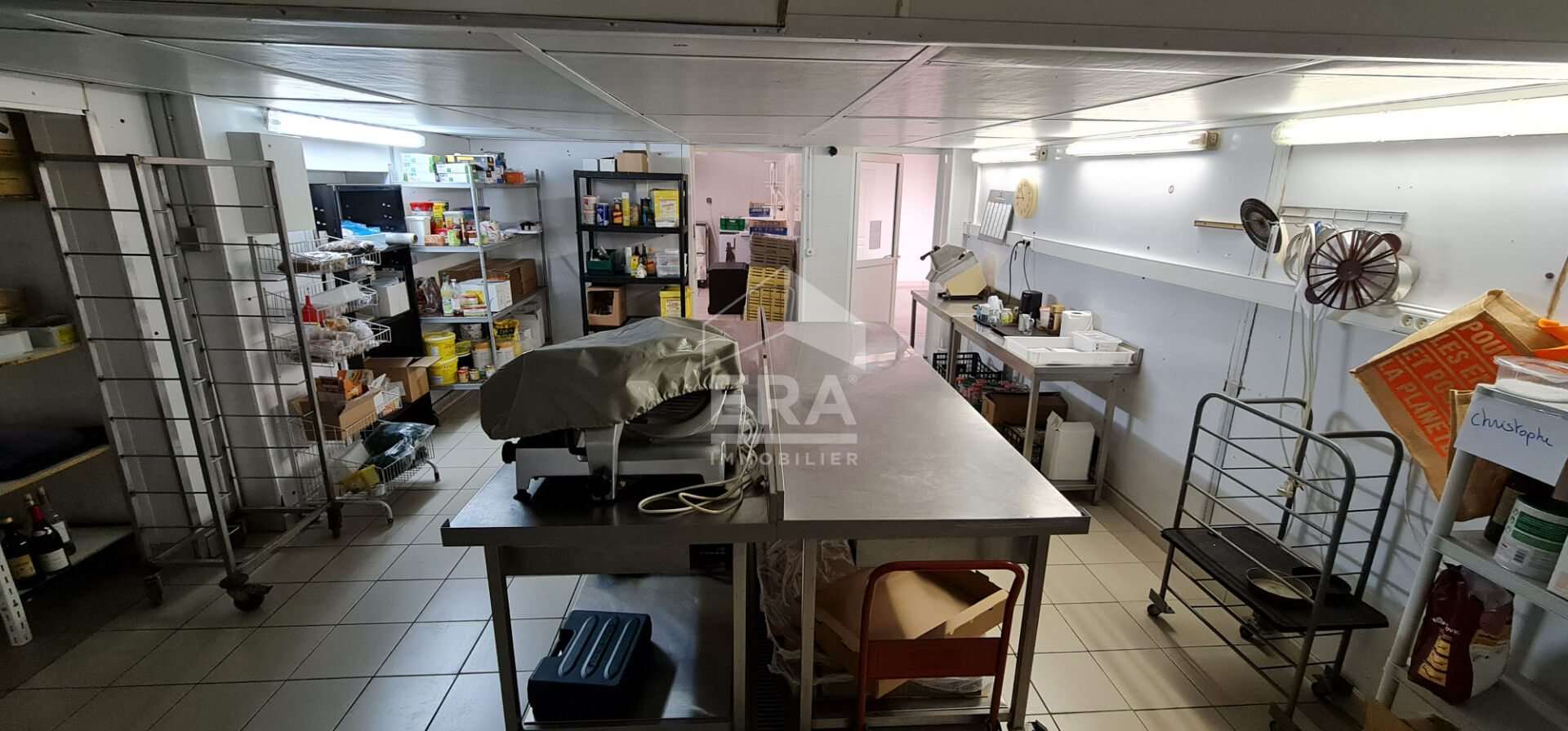 Vente MURS COMMERCIAUX - Entièrement équipé d'une cuisine professionnelle !